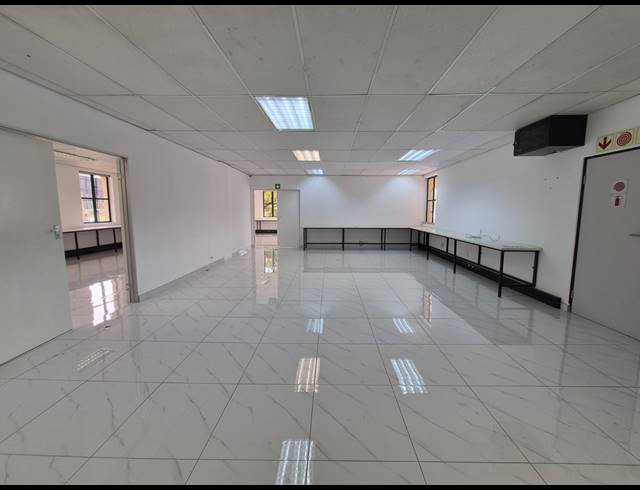 294M² OFFICE TO LET IN MORNINGSIDE